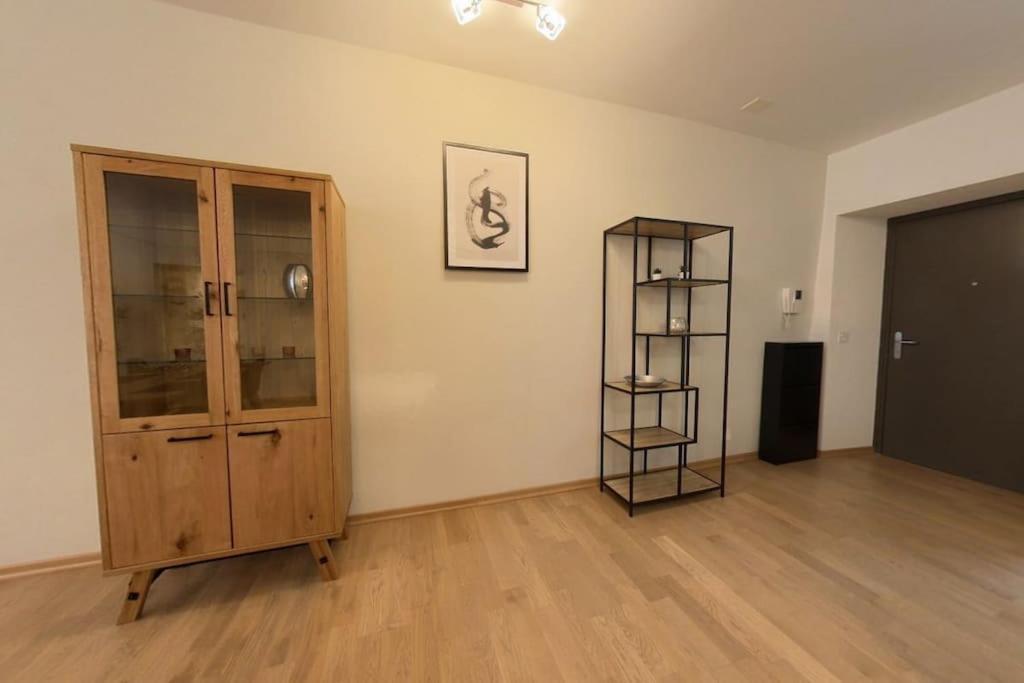Charming 2-bedroom In The Heart Of Rsf2 *